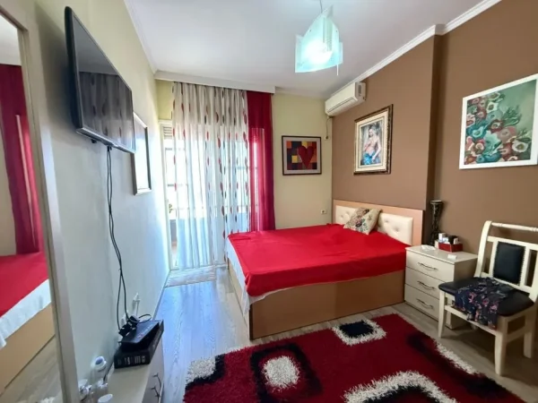 Tirane, shitet apartament 1+1 Kati 3, 64 m² 103.000 €