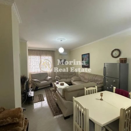 Tirane, jepet me qera apartament 1+1 Kati 3, 70 m² 400 € (Kompleksi Molla)
