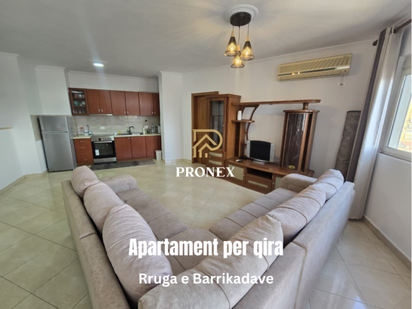 Tirane, jepet me qera apartament 2+1+Ballkon Kati 9, 120 m² 650 € (Rruga e Barrikadave)