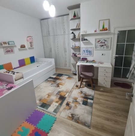 Tirane, shitet nga Pronari, pa-komision shtepi 2+1+Aneks Kati 2, 96 m² (Jorgjia Truja)