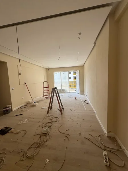 Tirane, shitet apartament 2+1+Ballkon Kati 2, 75 m² 128.000 € (E88 Laprake Gati Per Banim + Plus Investime Shtese)