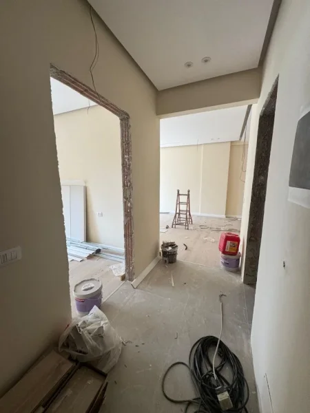 Tirane, shitet apartament 2+1+Ballkon Kati 2, 75 m² 128.000 € (E88 Laprake Gati Per Banim + Plus Investime Shtese)