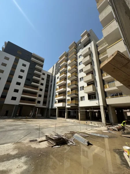 Tirane, shitet apartament 2+1+Ballkon Kati 2, 75 m² 128.000 € (E88 Laprake Gati Per Banim + Plus Investime Shtese)