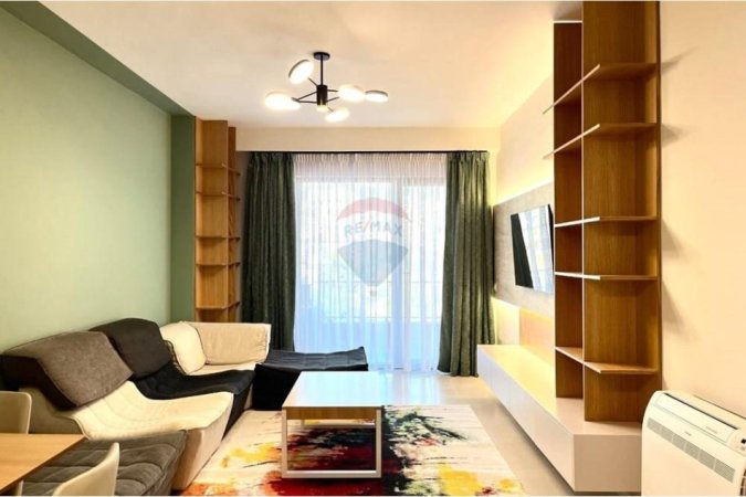 Tirane, jepet me qera apartament 1+1+Ballkon Kati 2, 85 m² 800 € 