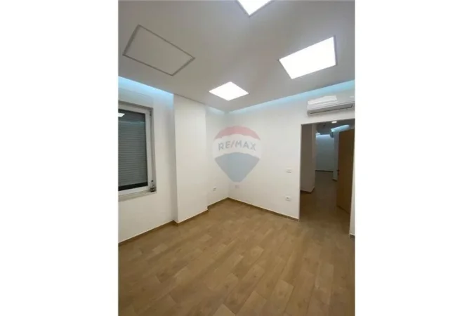 Tirane, shitet apartament 3+1+Ballkon , 135 m² 228.000 € 