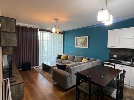 Tirane, jepet me qera apartament 2+1+Ballkon Kati 2, 100 m² 800 € 