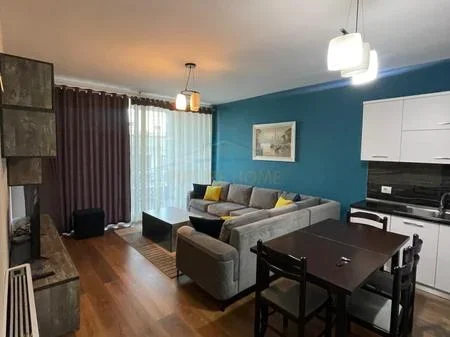 Tirane, jepet me qera apartament 2+1+Ballkon Kati 2, 100 m² 800 € 