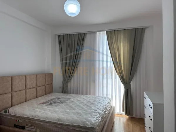 Tirane, jepet me qera apartament 2+1 Kati 5, 100 m² 600 € 