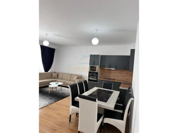 Tirane, jepet me qera apartament 2+1 Kati 5, 100 m² 600 € 