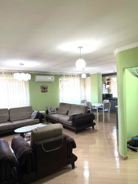 Shitet Apartament 3+1 ne Laprakë, përballë Spitalit Amerikan, Kati 5, 105 m² 135.000 €URO