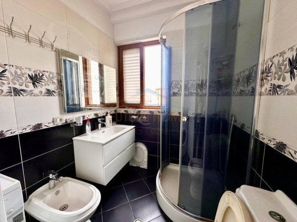 Tirane, shitet apartament 1+1 Kati 1, 76 m² 140.000 € 