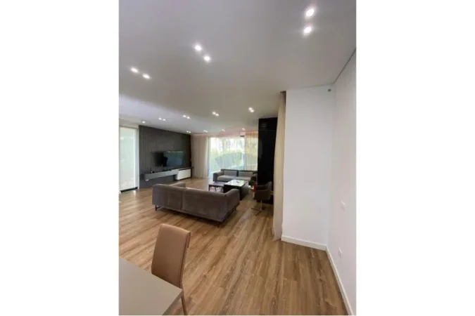 Tirane, jepet me qera apartament 1+1+Ballkon , 340 m² 1.200.000 € 