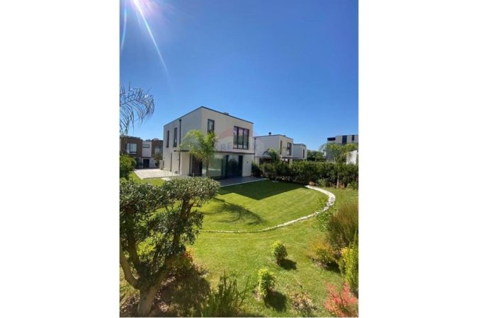 Tirane, shitet Vile 4+1 , 340 m² 1.200.000 € 