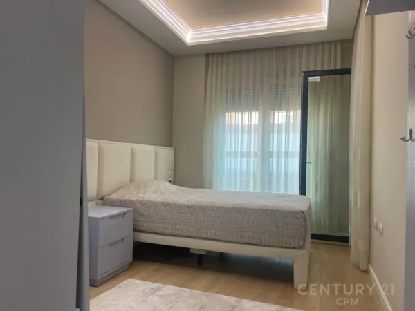 Tirane, shes apartament 3+1 Kati 7, 157 m² 720.000 € (Rruga e Kosovareve)