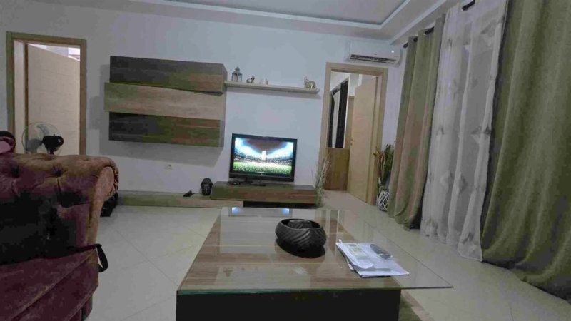 Tirane, jepet me qera apartament 2+1+Ballkon Kati 2, 60 m² 510 € (Kodra e Diellit/Rr.Bill Klinton)