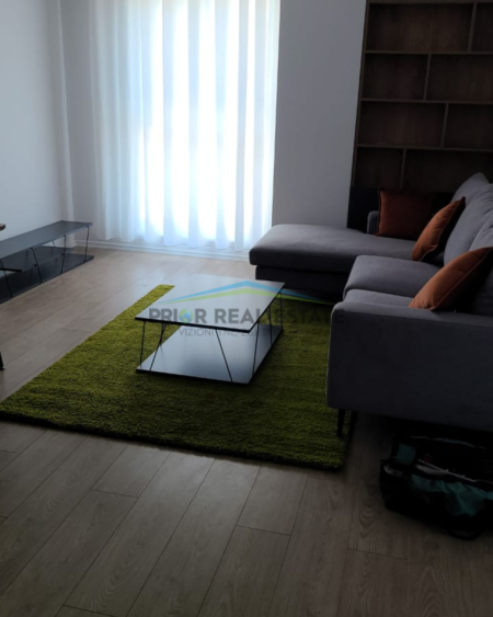 Tirane, jepet me qera apartament 1+1+Ballkon Kati 7, 60 m² 40.000 ALL