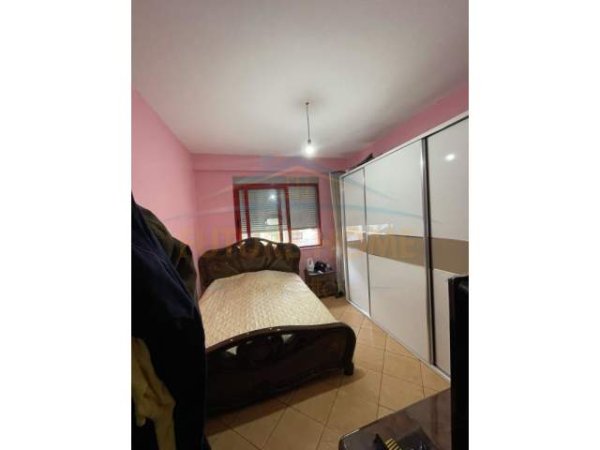 Tirane, shes apartament 2+1+BLK Kati 2, 107 m² 90.000 Euro (Kthesa e Kamzes)