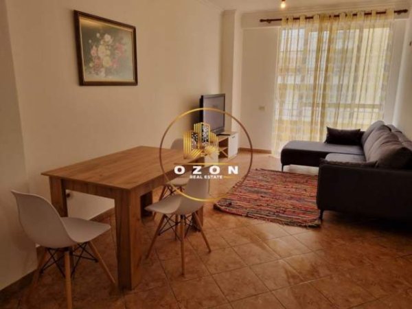 Tirane, jepet me qera apartament 2+1 Kati 5, 91 m² 43.000 Leke