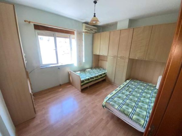 Durres, shitet apartament 3+1+A+BLK Kati 3, 125 m² 125.000 Euro (Pallati Sportit,Durres)