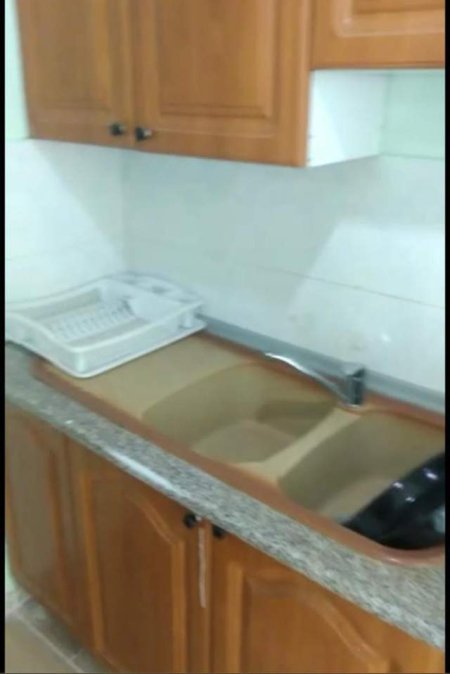 Tirane, jepet me qera apartament 1+1+BLK Kati 3, 55 m² 30.000 Leke (prane Alizit)