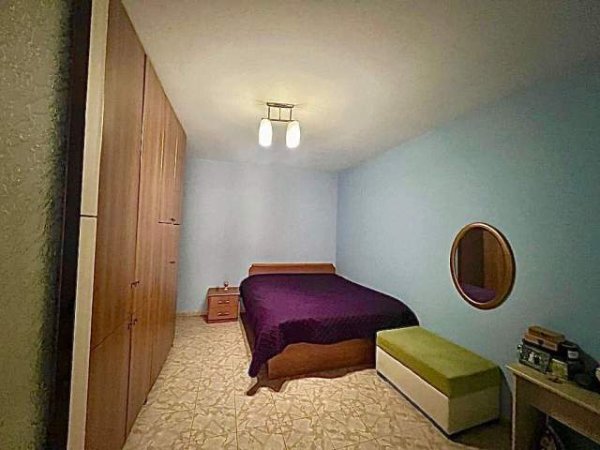 Tirane, jepet me qera apartament 1+1+BLK Kati 5, 60 m² 400 Euro (Rruga e Kosovareve)