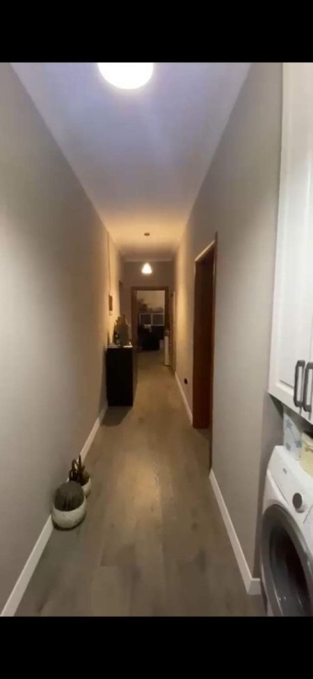 Tirane, jap me qera apartament duplex 4+1 Kati 9, 164 m² 1.200 Euro (Rruga e Bbarrikadave)