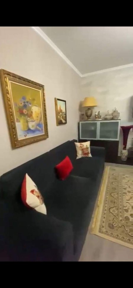Tirane, jap me qera apartament duplex 4+1 Kati 9, 164 m² 1.200 Euro (Rruga e Bbarrikadave)