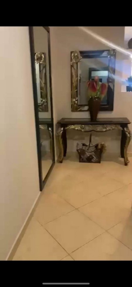 Tirane, jap me qera apartament duplex 4+1 Kati 9, 164 m² 1.200 Euro (Rruga e Bbarrikadave)