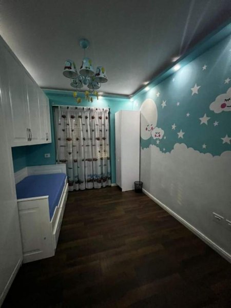 Tirane, jap me qera apartament 2+1 Kati 2, 600 Euro (rruga e burgut)