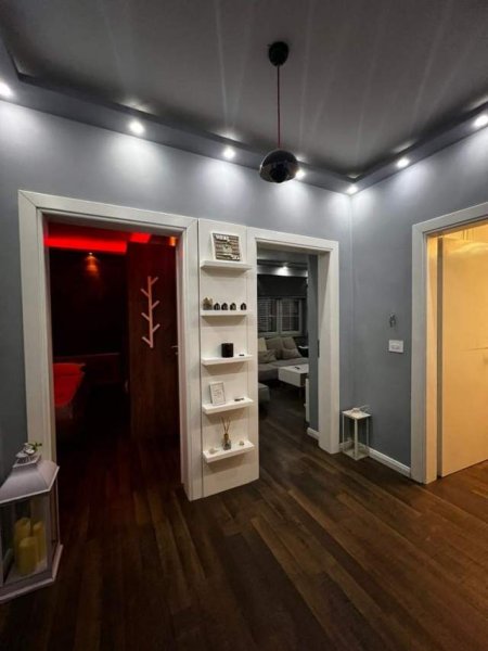 Tirane, jap me qera apartament 2+1 Kati 2, 600 Euro (rruga e burgut)