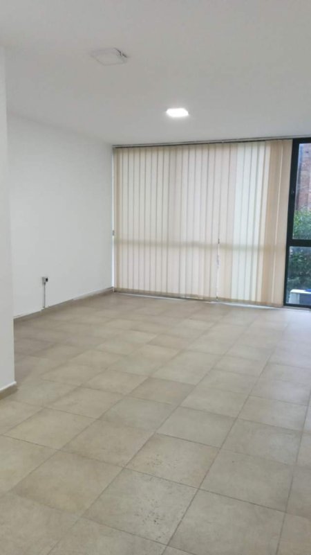 Tirane, jap me qera apartament Kati 2, 40 m² 33.000 Leke (afer Joenes)