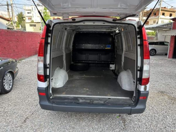 Tirane, shes makine karavan Mercedes-Benz vito Viti 2014, 9.600 Euro