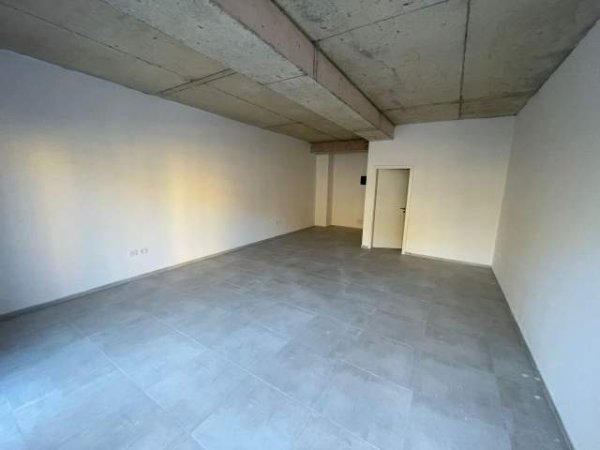 Tirane, ofert ambjent biznesi Kati 0, 55 m² 400 Euro (Pasho Hysa)