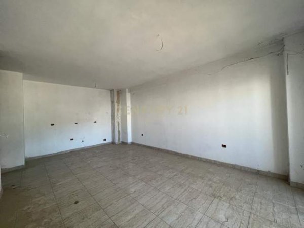 Tirane, shitet apartament 2+1+BLK Kati 2, 102 m² 122.000 Euro (Liqeni i Thate Tirana, Albania)