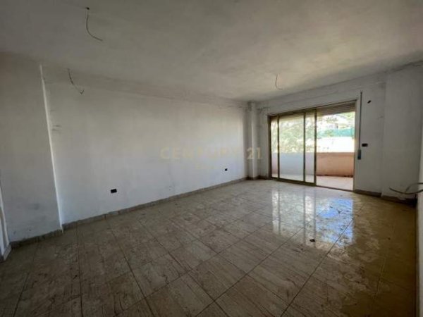 Tirane, shitet apartament 2+1+BLK Kati 2, 102 m² 122.000 Euro (Liqeni i Thate Tirana, Albania)