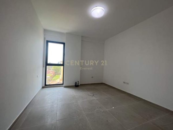 Tirane, jepet me qera apartament 2+1+BLK Kati 3, 90 m² 450 Euro (Zirkon, Tirane)