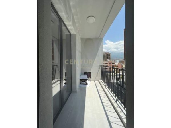Tirane, jepet me qera apartament 1+1+BLK Kati 3, 75 m² 350 Euro (Zirkon, Tirane)