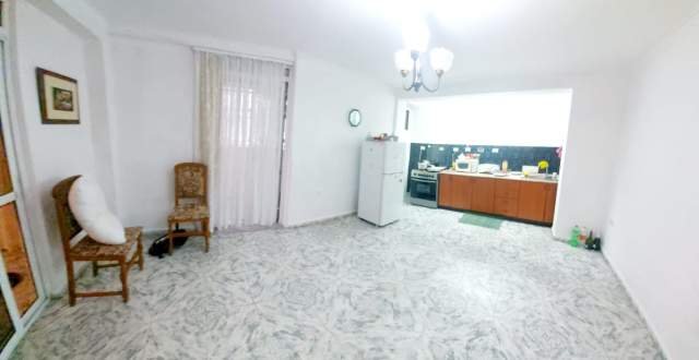 Tirane, shes ambjent biznesi Kati 0, 154 m² 300.000 Euro (Sami Frasheri)