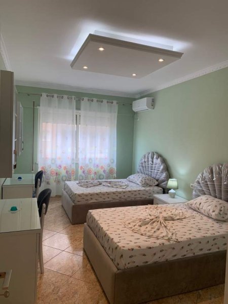 Tirane, jepet me qera apartament 2+1+BLK Kati 6, 110 m² 800 Euro (Kompleksi Vizion Plus)