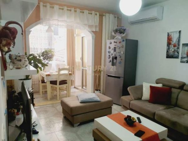 Tirane, shitet apartament 1+1 Kati 5, 56 m² 80.000 Euro (Rruga Ferit Xhajko,Restorant Durrësi)
