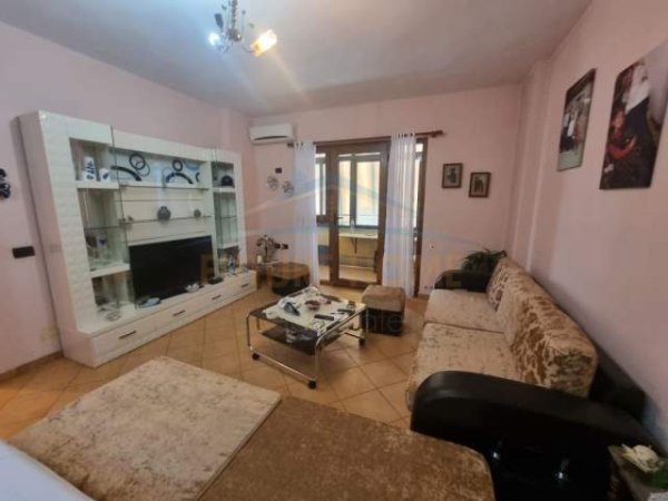 Tirane, shitet apartament 2+1+BLK Kati 5, 120 m² 120.000 Euro (Laprake)