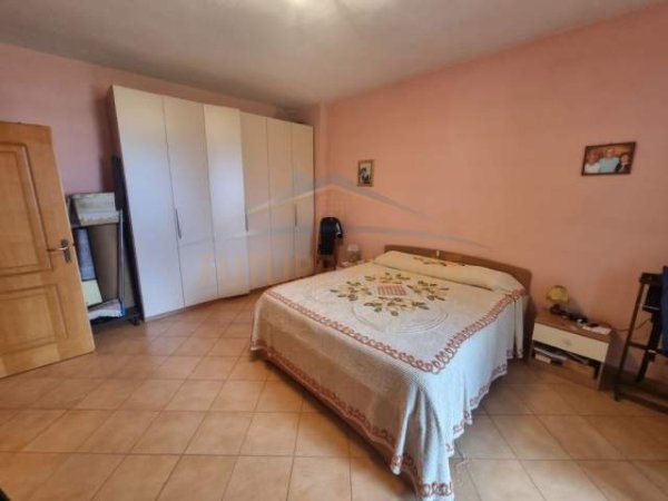 Tirane, shitet apartament 2+1+BLK Kati 5, 120 m² 120.000 Euro (Laprake)