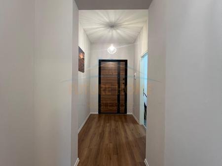 Tirane, shitet apartament 2+1+2+Ballkon Kati 1, 105 m² 195.000 € (Oxhaku)