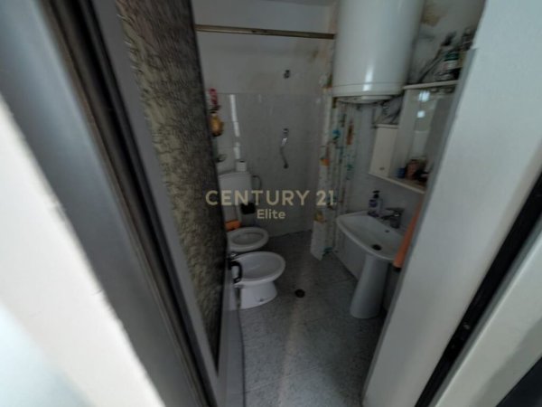 Tirane, shitet shtepi , 60 m² 200.000 € (Shkolla Kuqe)