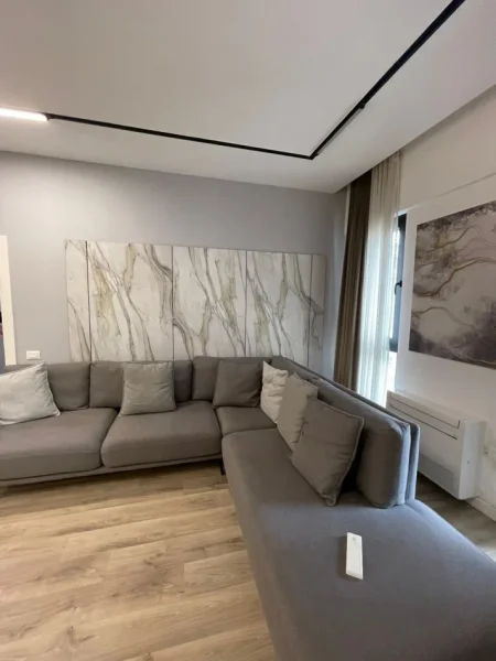 Tirane, jepet me qera apartament 1+1+Aneks+Ballkon Kati 7, 75 m² 1000 € (Kompleksi Square 21)
