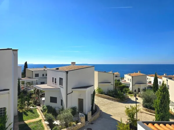 Vlore, shitet Vile 2 Katshe Kati 2, 140 m² 695.000 € (Drymadhes, Dhermi)
