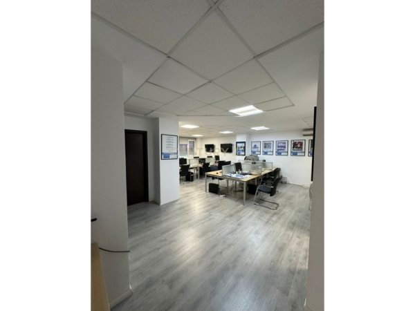 Tirane, shitet apartament 2+1+Aneks+Ballkon Kati 2, 109 m² 325.000 € 