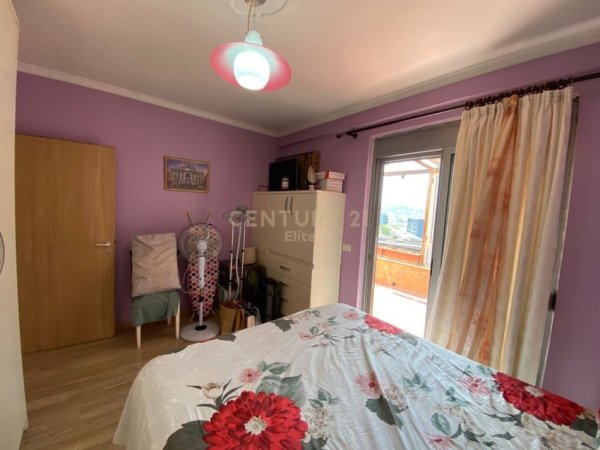 Tirane, shes apartament 1+1 Kati 5, 81 m² 95.000 € (Spitali Hygea)