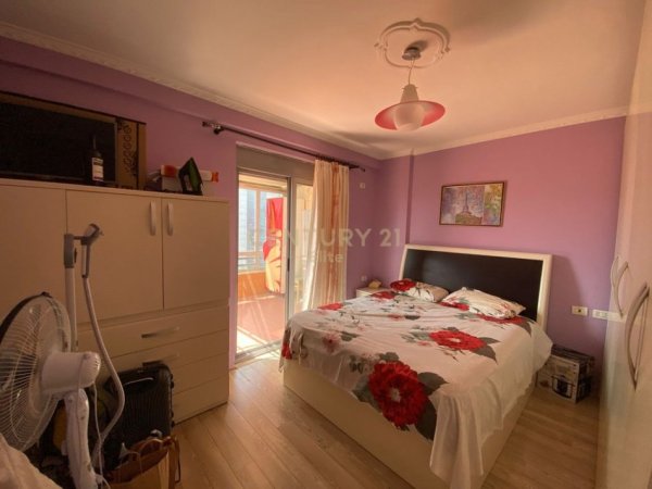 Tirane, shes apartament 1+1 Kati 5, 81 m² 95.000 € (Spitali Hygea)