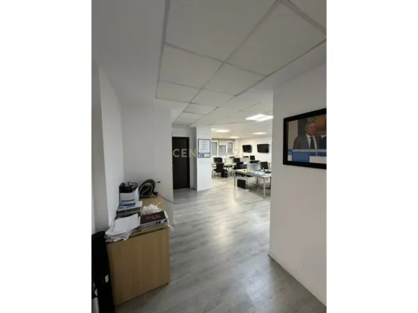 Tirane, shes apartament 2+1 Kati 2, 109 m² 325.000 € (Juridiku)